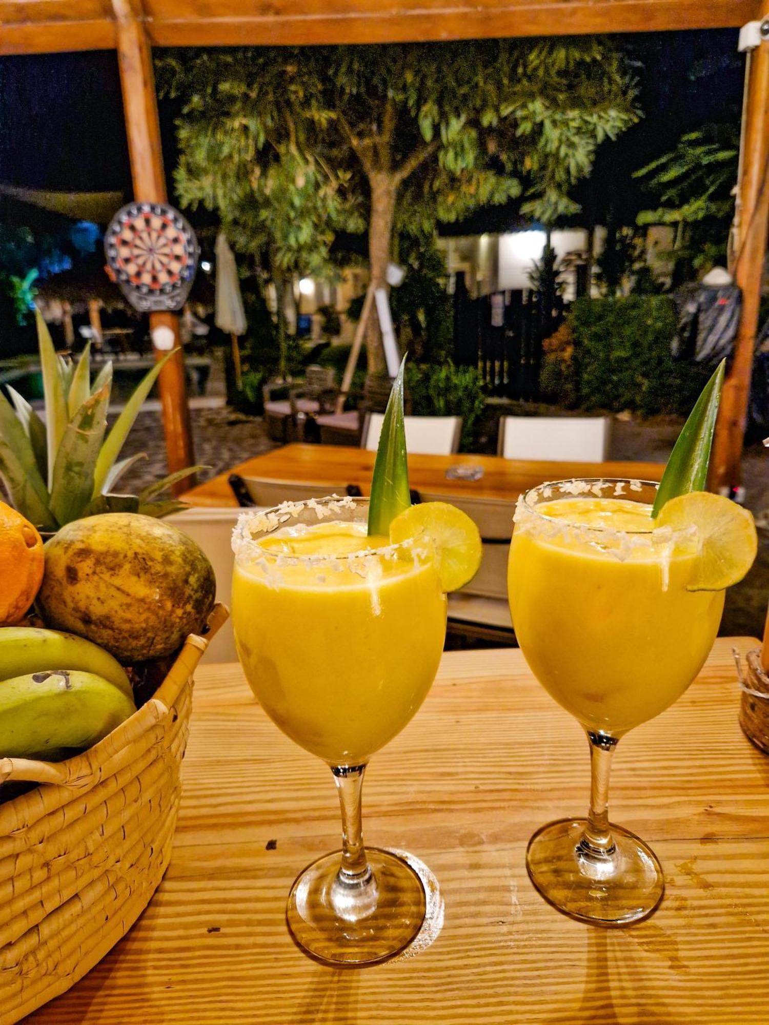 Hotel Enjoy Las Terrenas Bagian luar foto