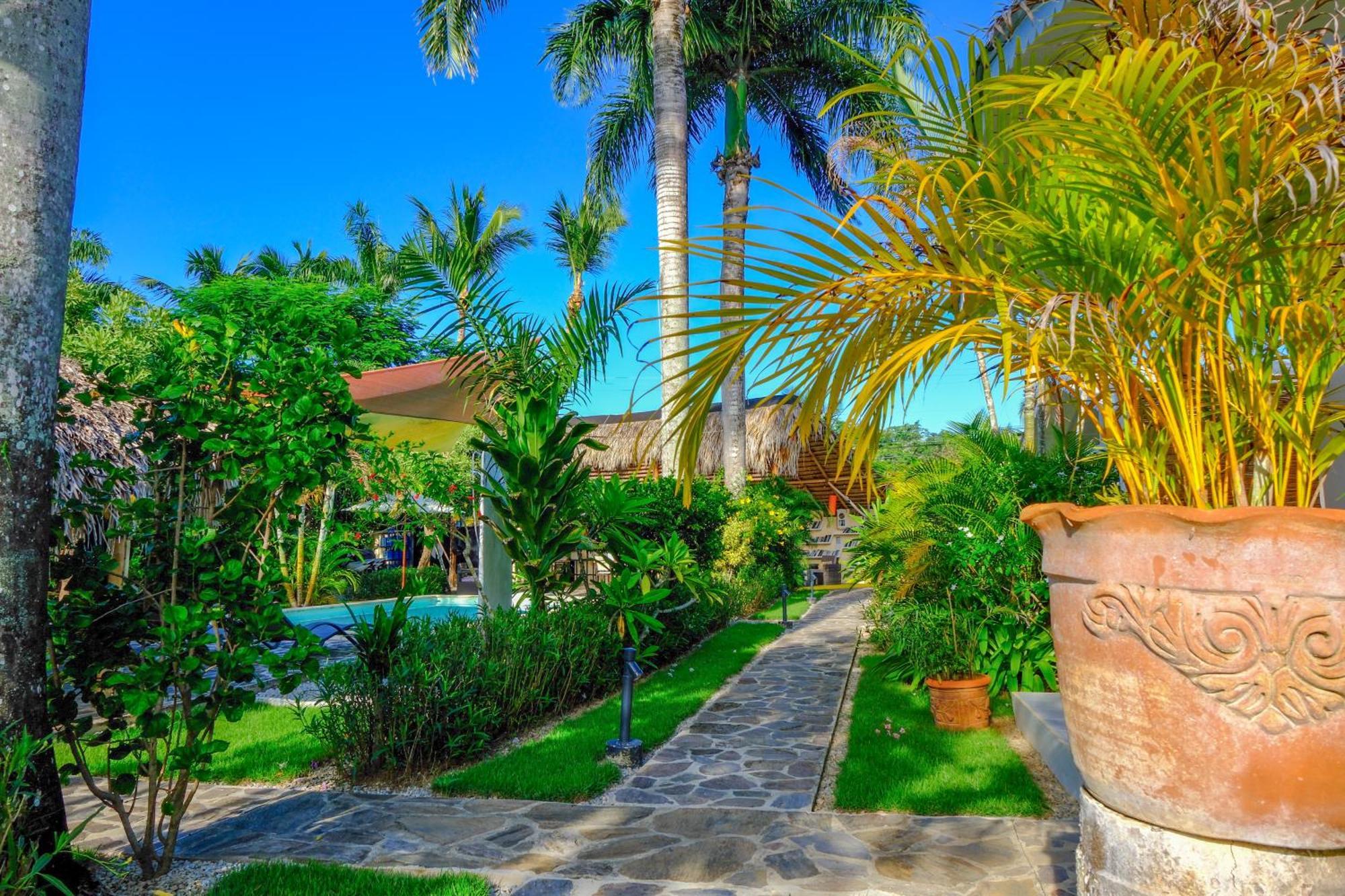 Hotel Enjoy Las Terrenas Bagian luar foto