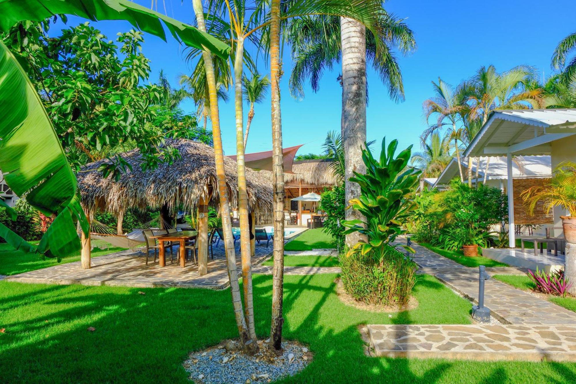 Hotel Enjoy Las Terrenas Bagian luar foto