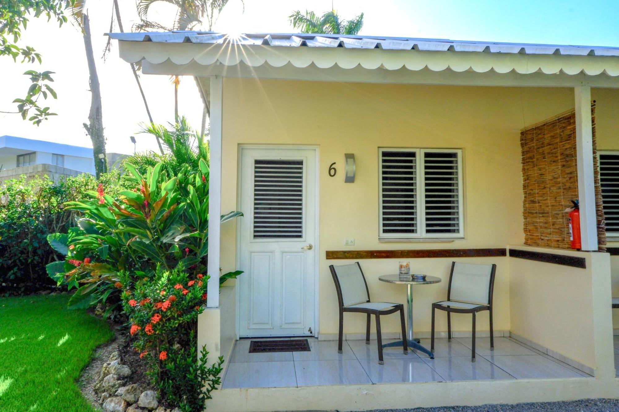 Hotel Enjoy Las Terrenas Bagian luar foto