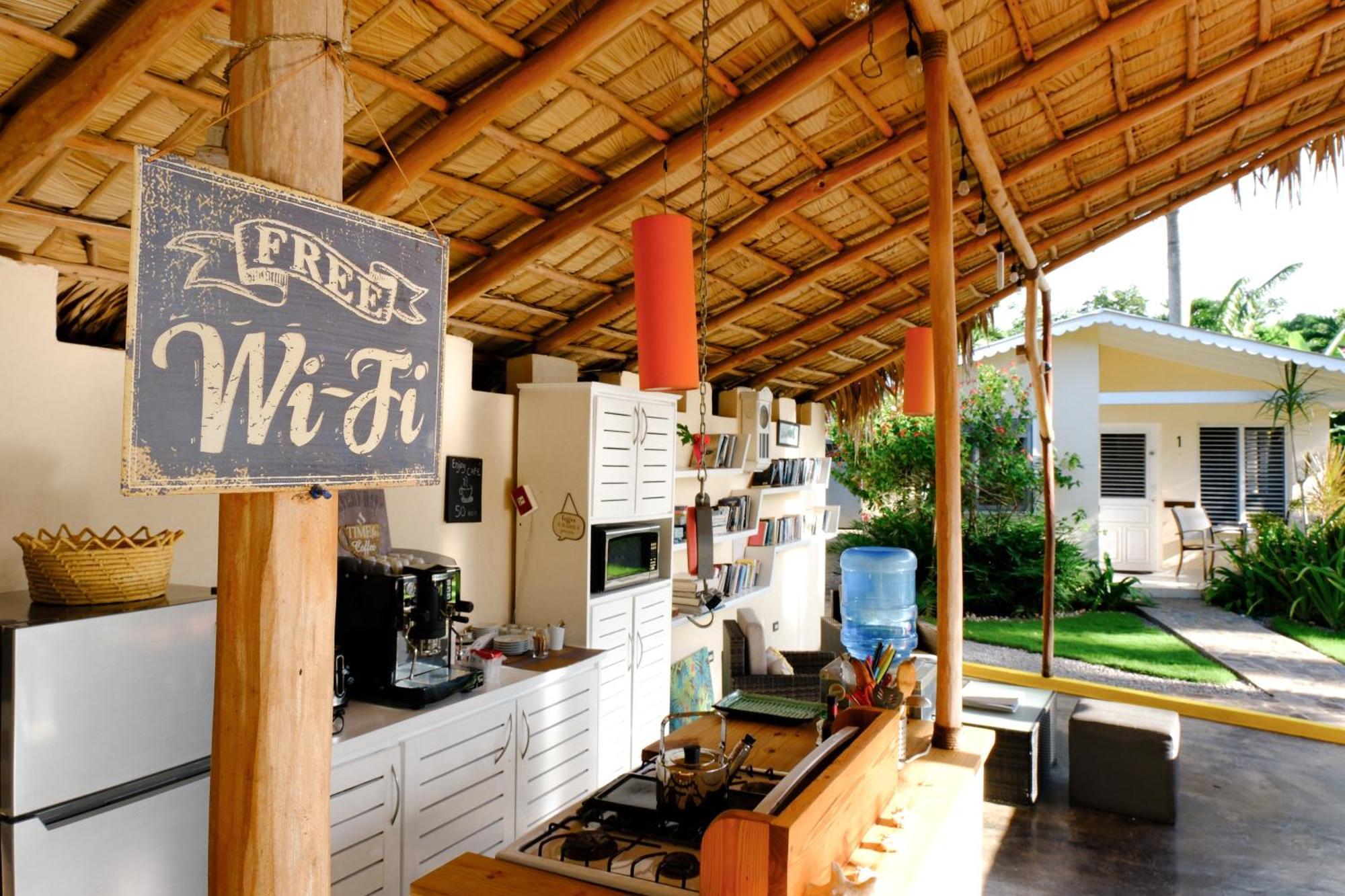 Hotel Enjoy Las Terrenas Bagian luar foto